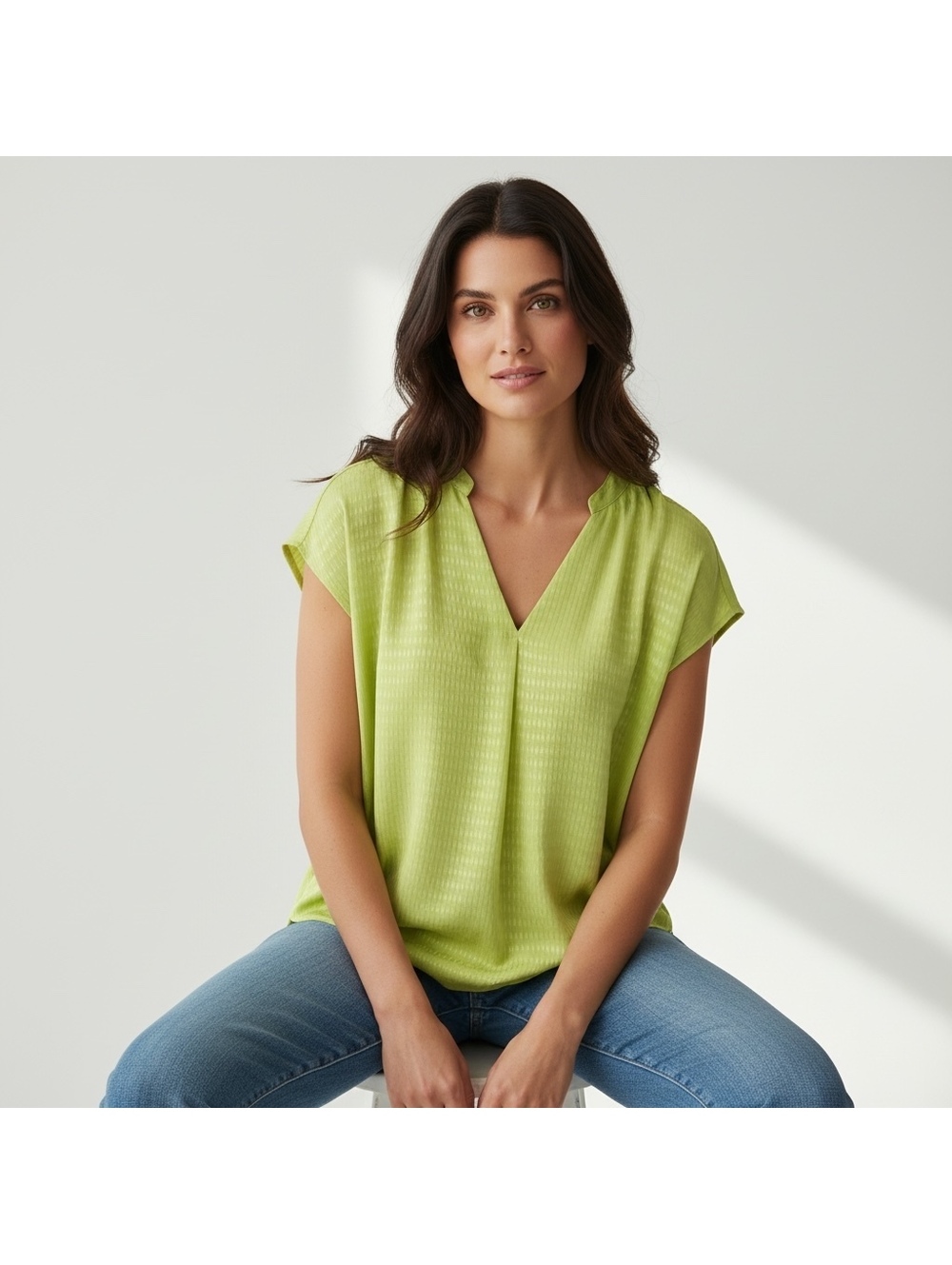 NWT Calvin Klein Women's Yellow Pleated V-Neck Short Sleeve Top, 2X